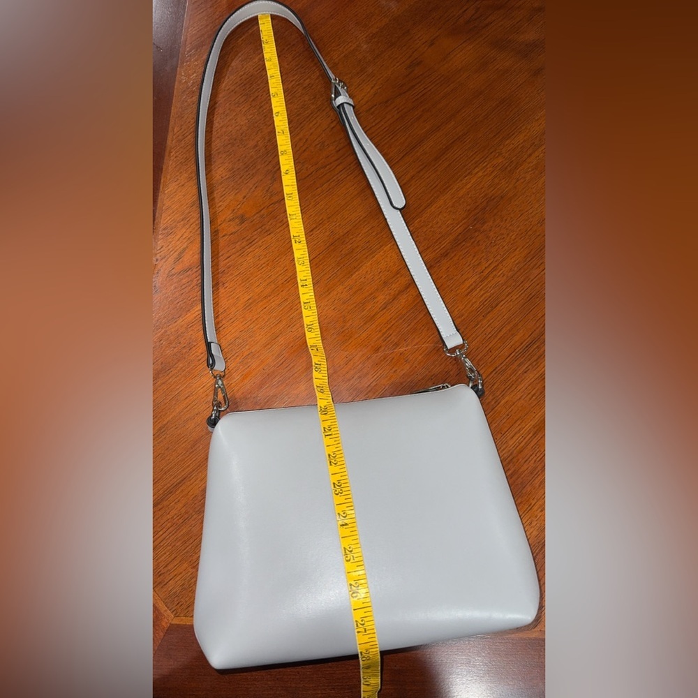 VONI LOS ANGELES gray color shoulder bag purse zip closure med size adjustable - Picture 17 of 17